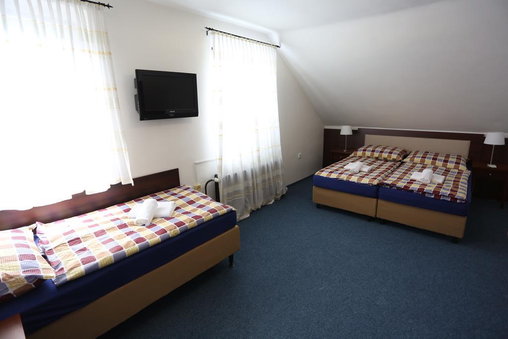 Pension & Restaurace Na Rychte Прага Номер фото
